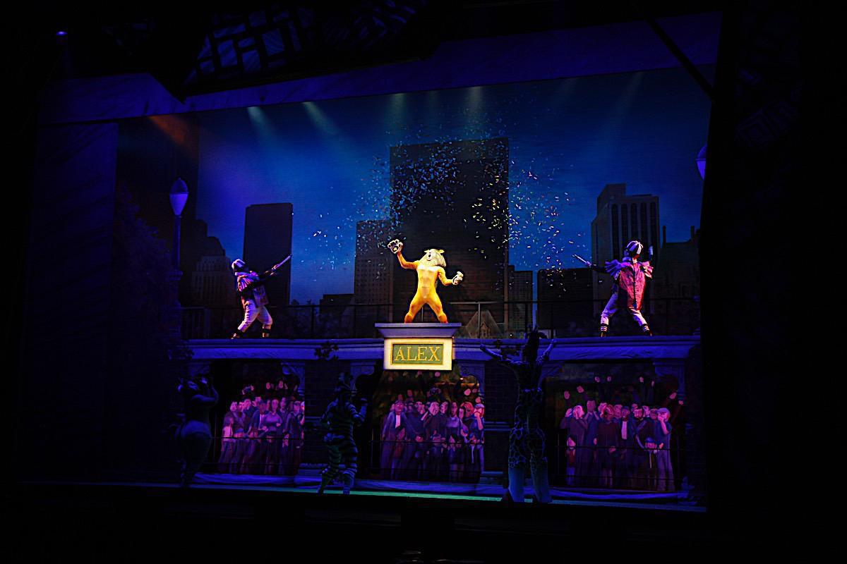 Photo 3 in 'Madagascar Live!' gallery showcasing lighting design by Mike Baldassari of Mike-O-Matic Industries LLC