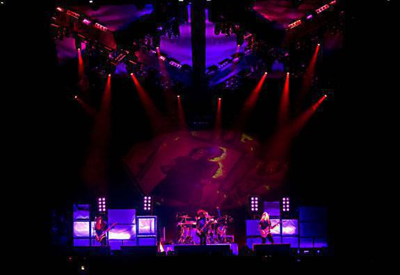 Photo 1 in 'Alice In Chains - Summer And Fall Tour - 2007' gallery showcasing lighting design by Mike Baldassari of Mike-O-Matic Industries LLC