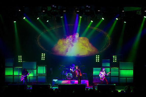 Photo 16 in 'Alice In Chains - Summer And Fall Tour - 2007' gallery showcasing lighting design by Mike Baldassari of Mike-O-Matic Industries LLC