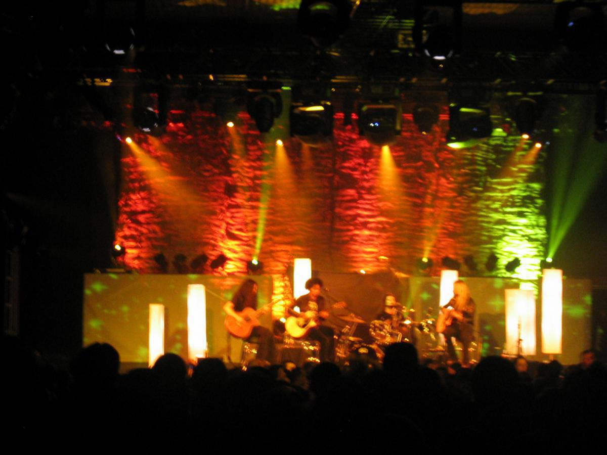 Photo 2 in 'Alice In Chains - Reunion Tour - Fall 2006' gallery showcasing lighting design by Mike Baldassari of Mike-O-Matic Industries LLC