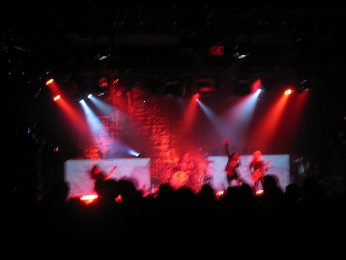 Photo 4 in 'Alice In Chains - Reunion Tour - Fall 2006' gallery showcasing lighting design by Mike Baldassari of Mike-O-Matic Industries LLC