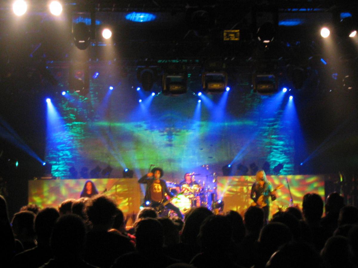 Photo 9 in 'Alice In Chains - Reunion Tour - Fall 2006' gallery showcasing lighting design by Mike Baldassari of Mike-O-Matic Industries LLC